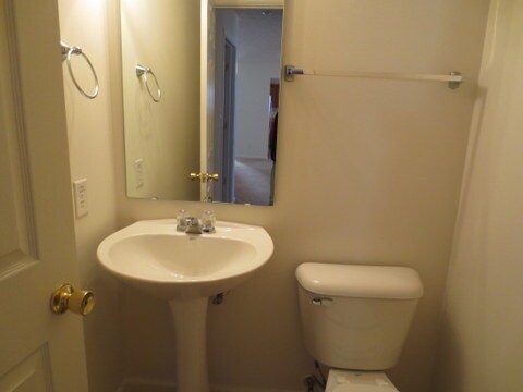 Building Photo - 4 BR Greenwood IN