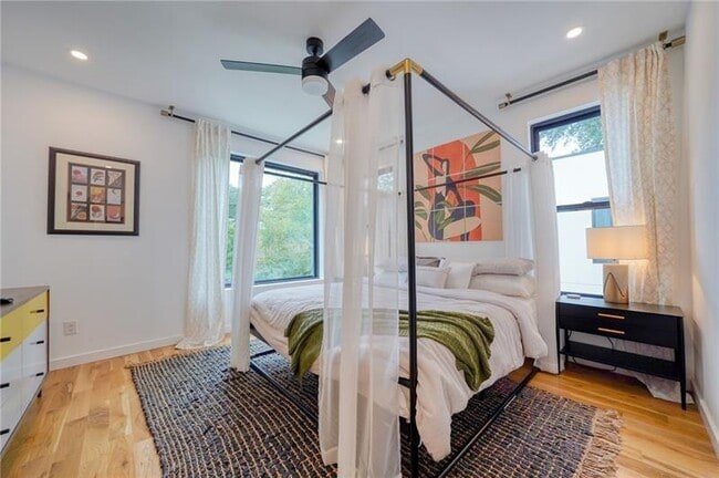 Building Photo - 829 Barnett St NE