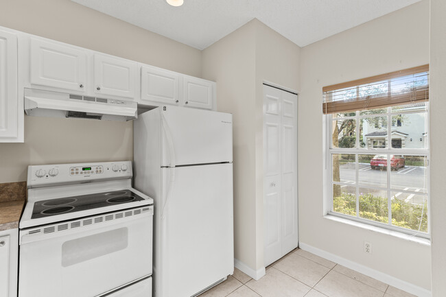 Building Photo - 5206 Palmbrooke Cir