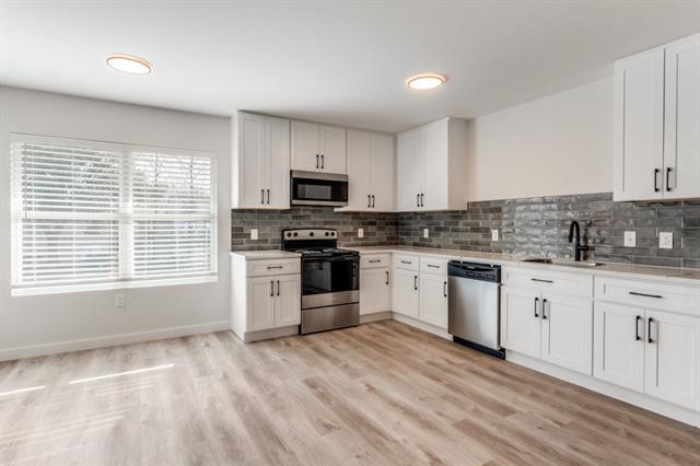 Building Photo - 5917 Gaston Ave