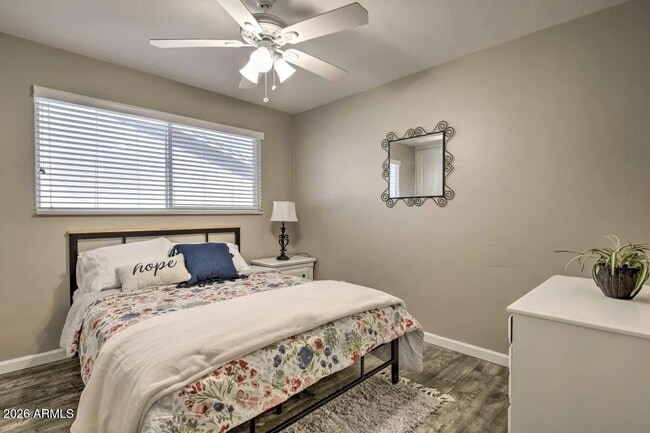 Building Photo - 609 S Priest Dr