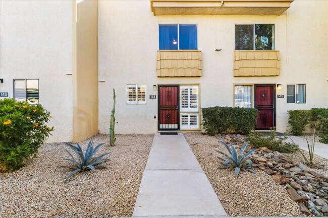 Building Photo - 4620 N 68th St