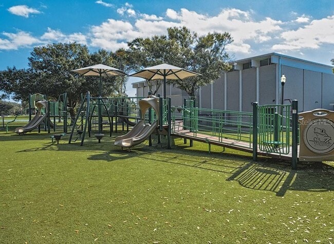 Building Photo - 1635 58th Terrace S