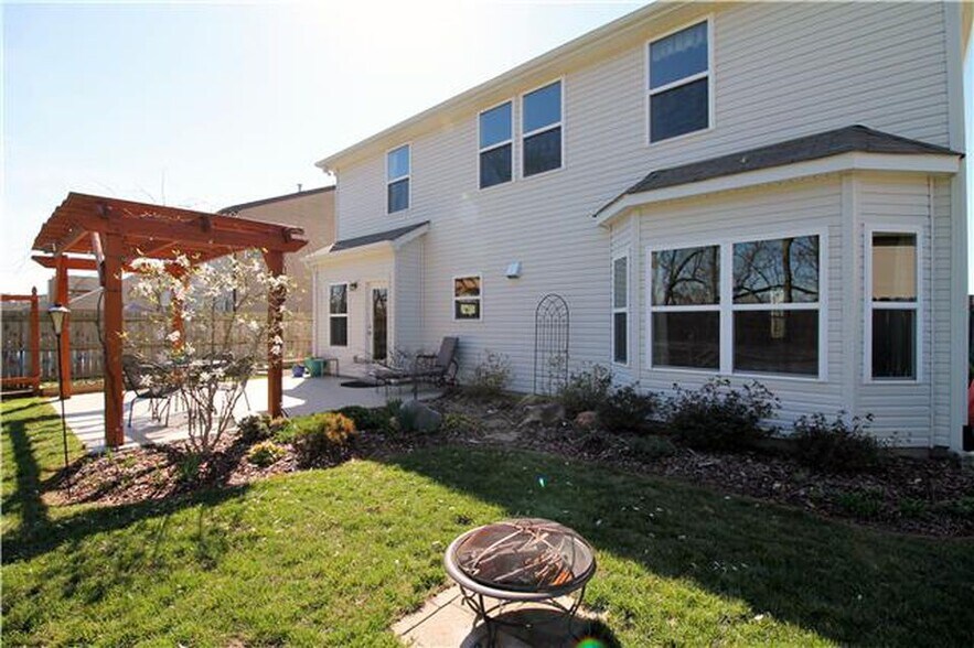 Building Photo - 4236 Longfellow Dr