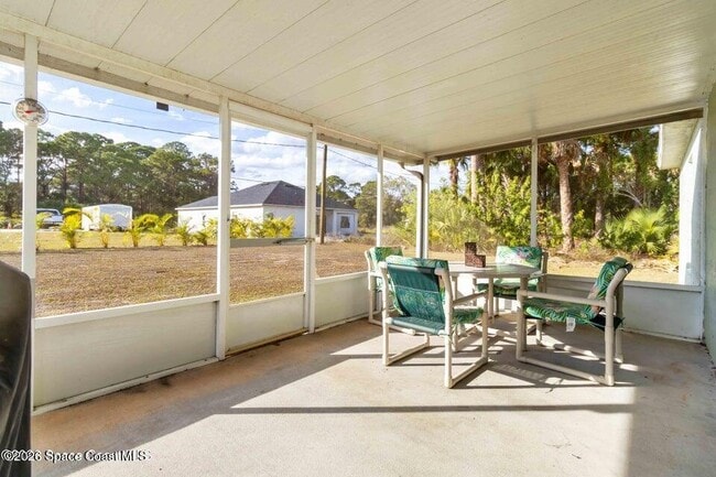 Building Photo - 308 Tamarind Cir NW