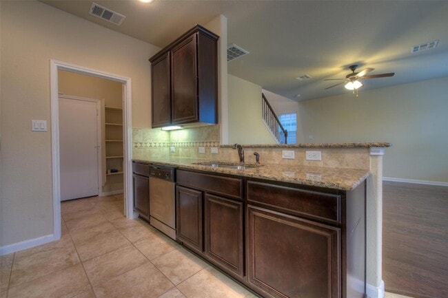 Building Photo - 8608 White Ibis Dr