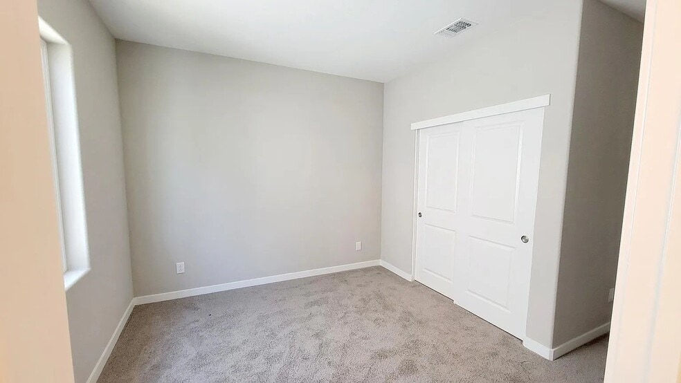 Building Photo - 4404 Sierra Pine Way