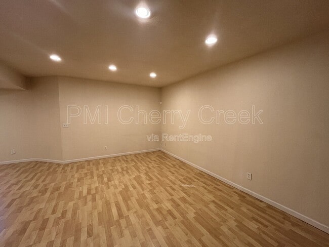Building Photo - 5271 Canyon View Dr