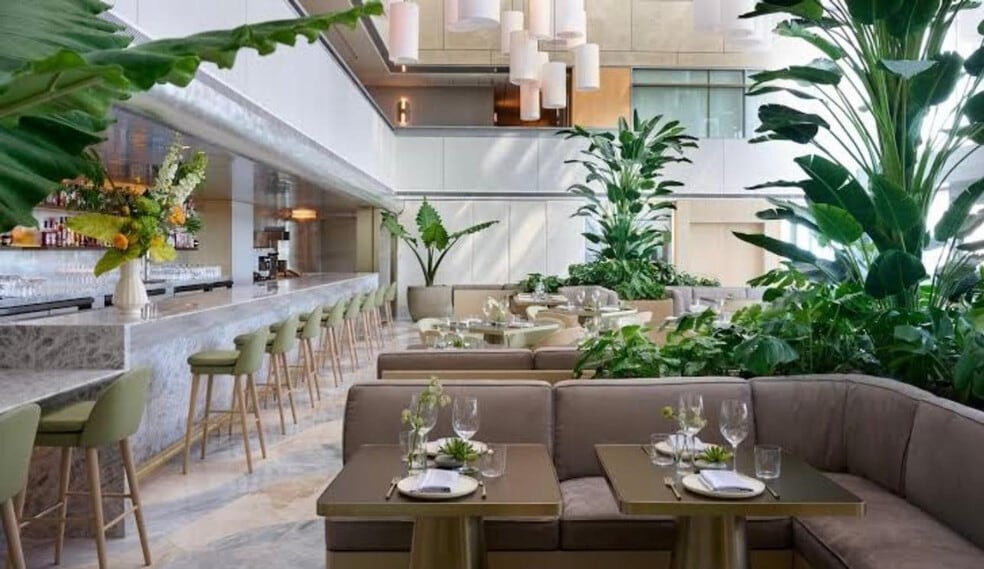 Building Photo - 1395 Brickell Bay Dr