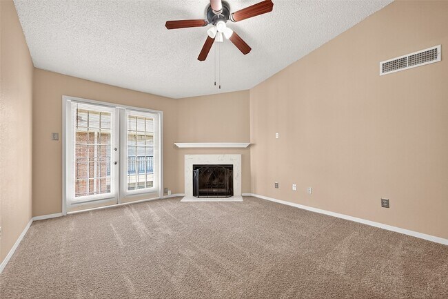Building Photo - 3600 Jeanetta St