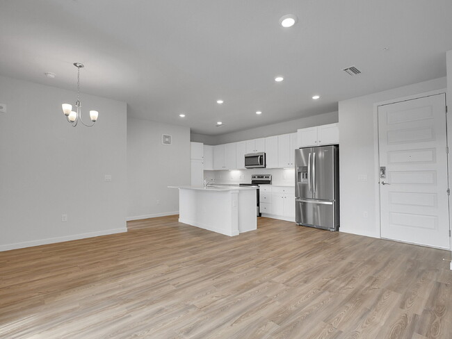 Building Photo - $2,195 - 2 Bed, 2 Bath Condo in Broomfield...