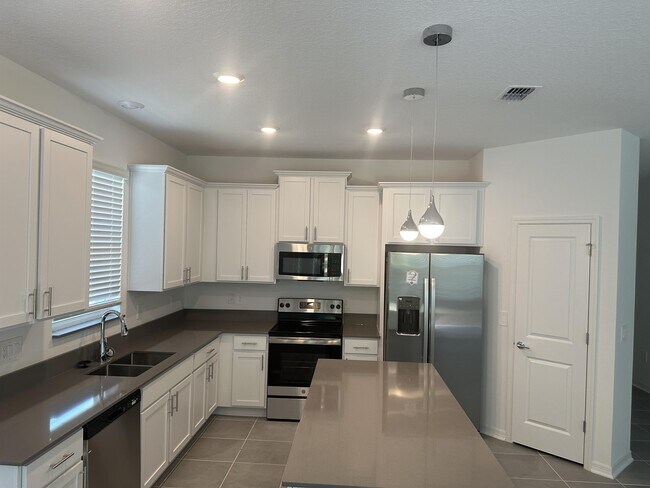 Building Photo - 4156 Babbling Brk Wy