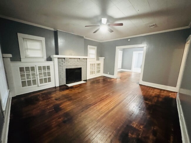 Building Photo - 3648 Evangeline St