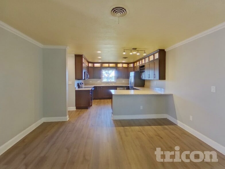 Building Photo - 10326 Hetrick Cir E