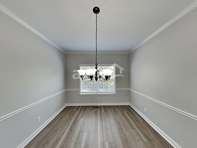 Building Photo - 3035 Romain Trail