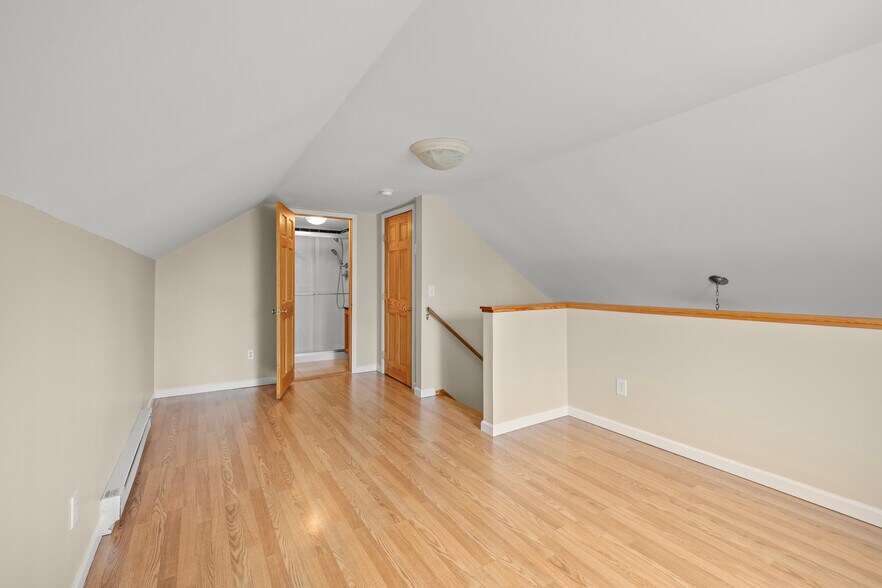 Apt E Bedroom 2 of 2 - 292 Mansion St