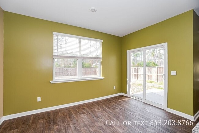 Building Photo - 472 Cedarview Rd