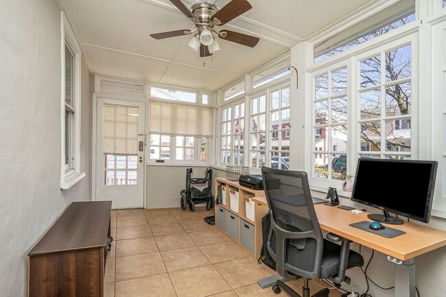 Building Photo - Beautiful 3 Bedroom Twin in Lansdale with garage $2,400/month