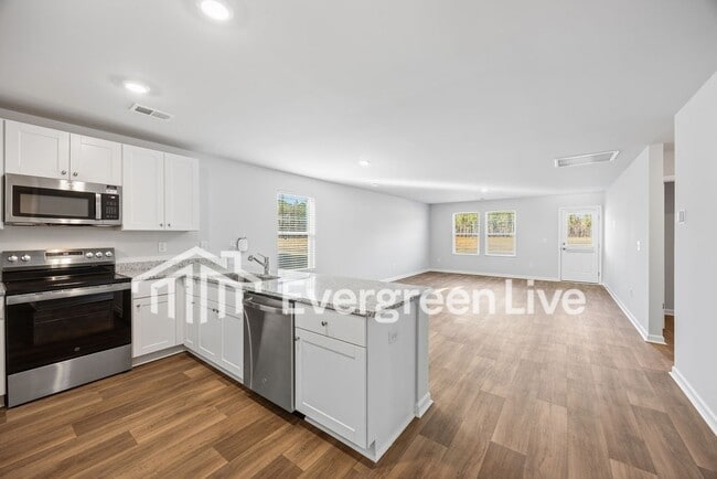 Building Photo - 1302 Willow Oaks Wy