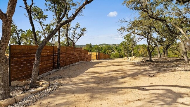 Building Photo - 17210 W Beach Rd