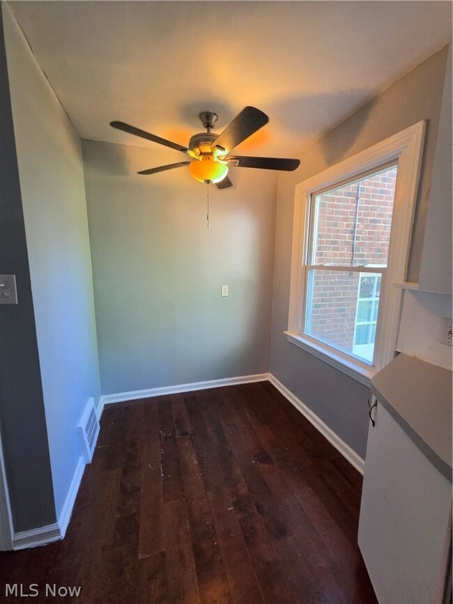 Building Photo - 4843 Westbourne Rd