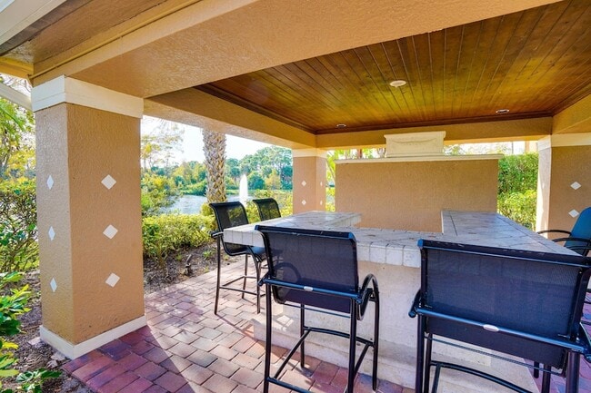 Building Photo - 3614 NW Adriatic Ln