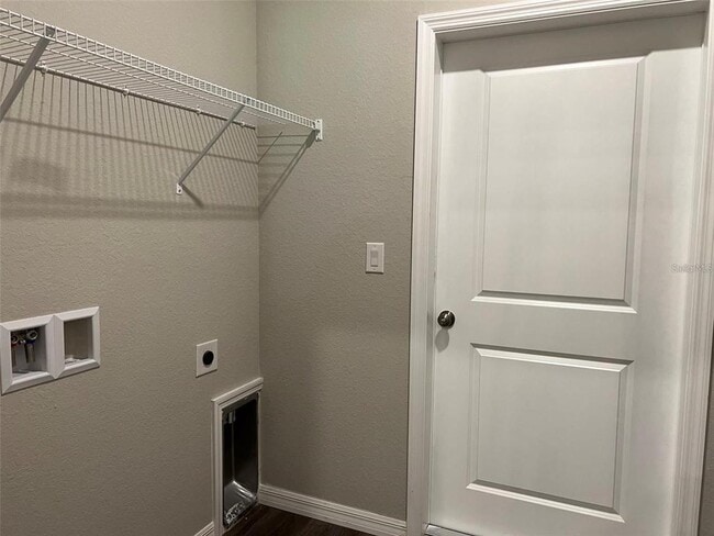 Building Photo - 3685 Trenton Ln