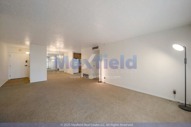 Building Photo - Salt Lake City - Near Downtown - 2BD - 2BT...