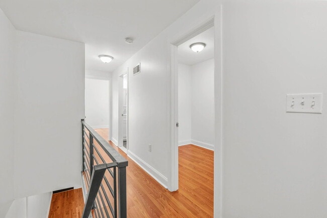 Building Photo - 3839 Folsom St