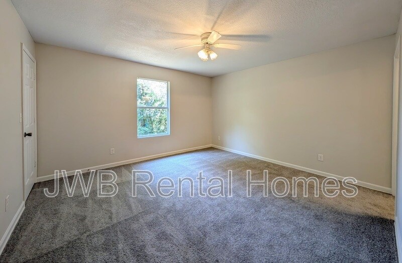 Building Photo - 7730 Eaton Ave