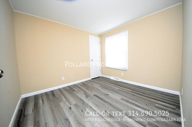 Building Photo - 309 Granada