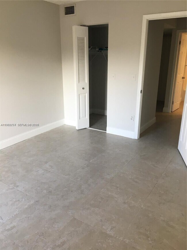 Building Photo - 7765 SW 86th St