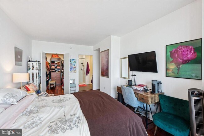 Building Photo - 2101 Market St