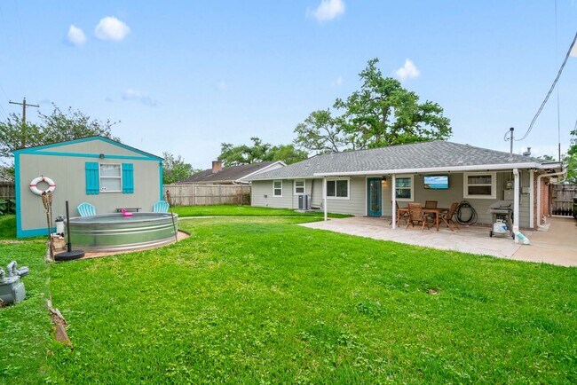 Building Photo - 2407 Willowby Dr