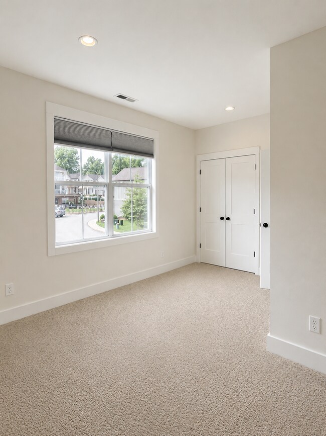 Building Photo - 127 Allison Way