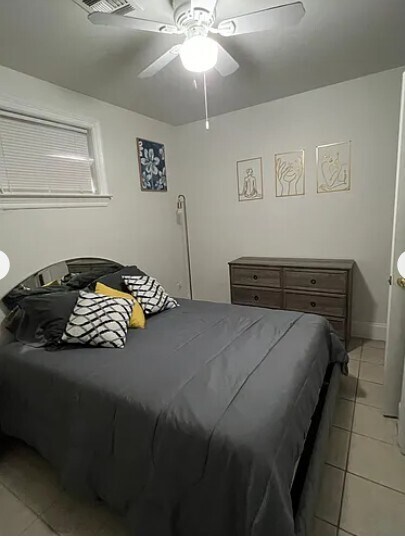 Building Photo - 2228 Riverland Dr