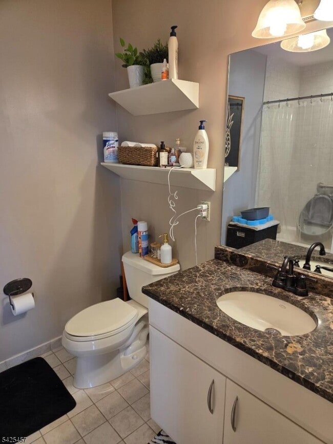 Building Photo - 48 S Park St