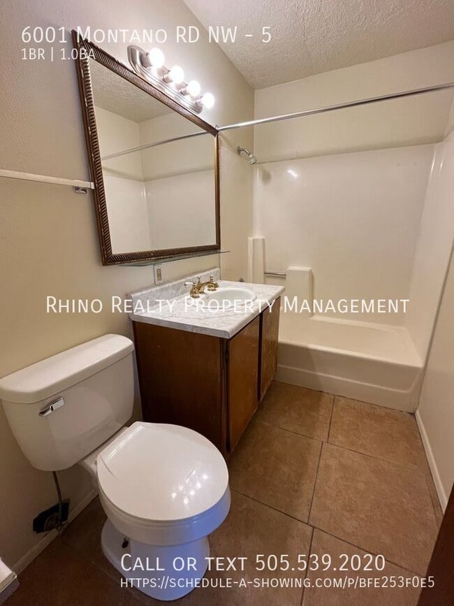 Building Photo - 6001 Montaño Rd NW