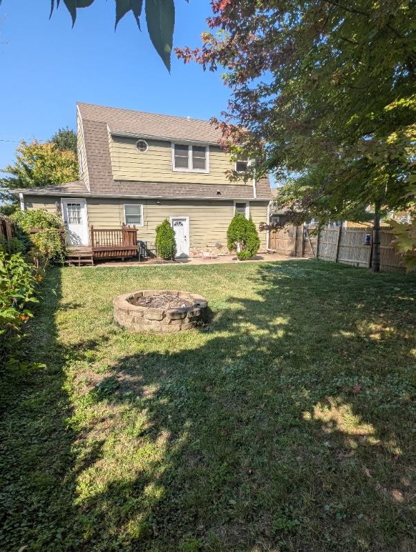 Building Photo - 604 Wilmot Ave