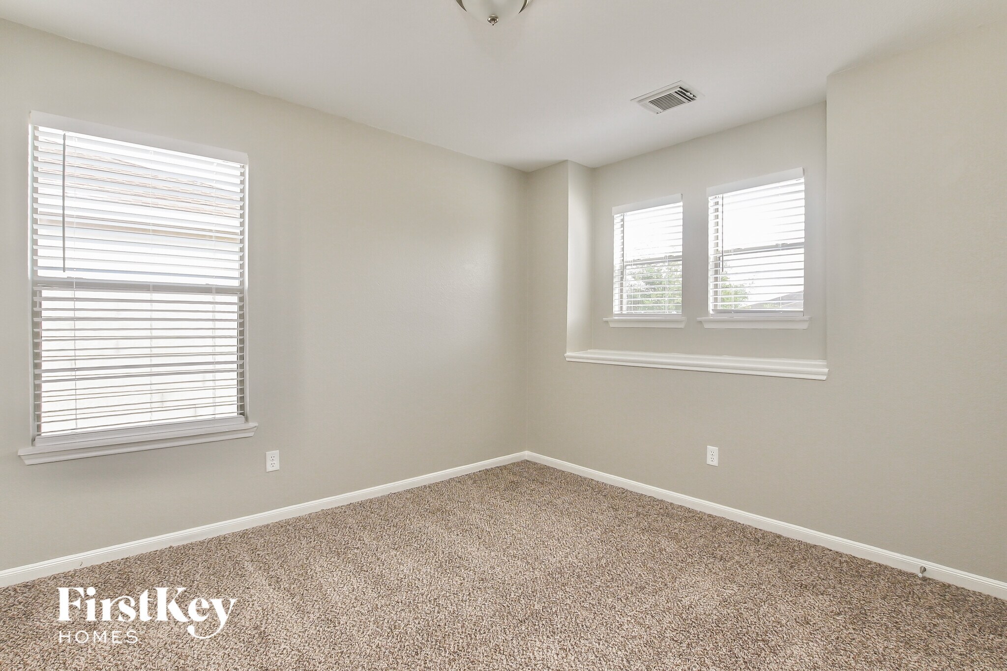 Building Photo - 339 Remington Harbor Ct