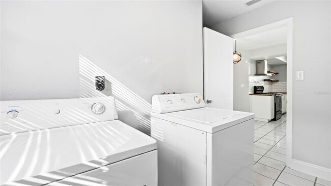 Building Photo - 1131 55th Ave N