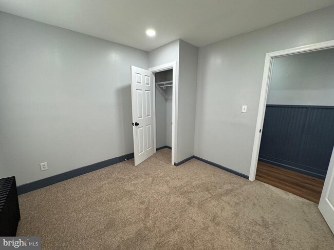 Building Photo - 1057 N 11th St