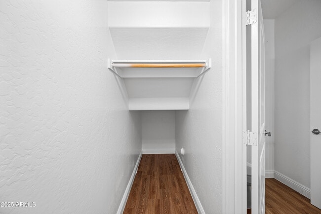 Building Photo - 4608 W Maryland Ave