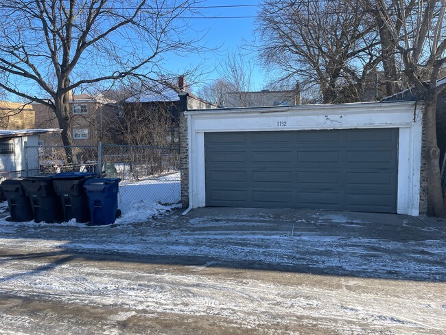 Garage - 1132 Darrow Ave