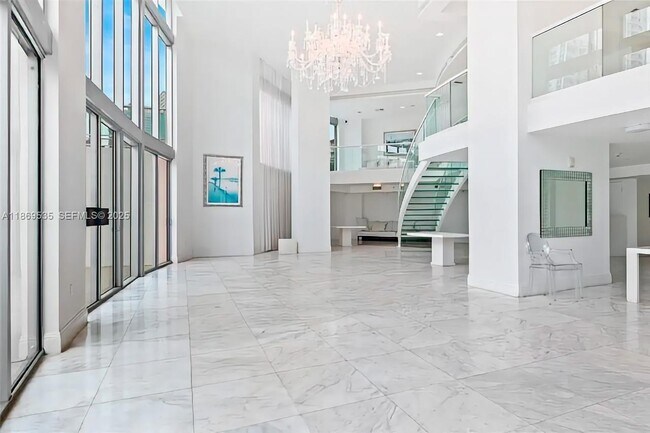 Building Photo - 350 S Miami Ave