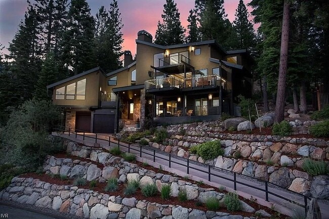 Primary Photo - Endless Views of Tahoe