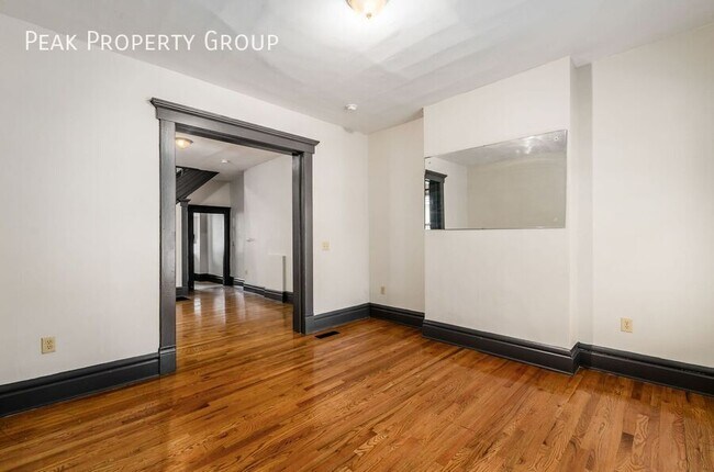 Building Photo - 180-182 W. 8th Avenue-182 W. 8th Avenue