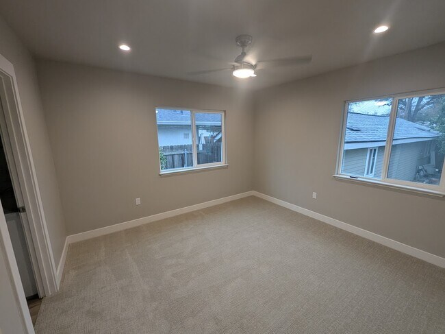 Building Photo - 312 Irene Ave