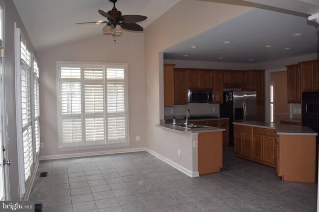 Building Photo - 8315 Kinsley Mill Pl