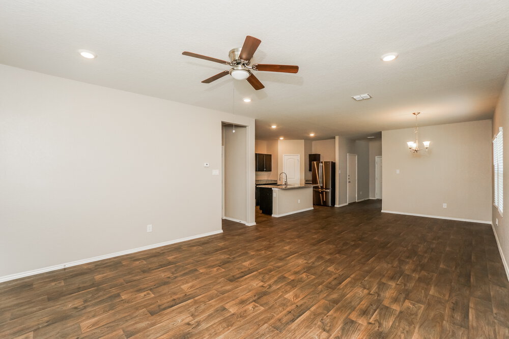 Building Photo - 775 Monarch Dr